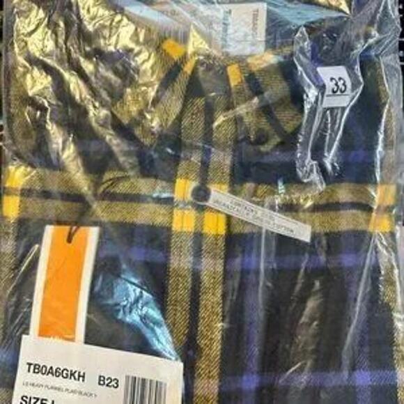 Timberland Men's Long Sleeve Heavy Flannel Plaid - Large - $116 Retail - Picture 2 of 2